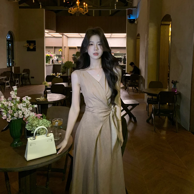 木子李的李【归山隐】设计感老钱风夏日亲肤V领腰绑带伞摆连衣裙