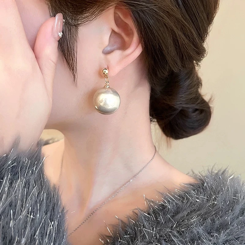 铜合金仿珍珠耳饰 女时尚素款轻奢百搭复古小众亮面耳环e1223