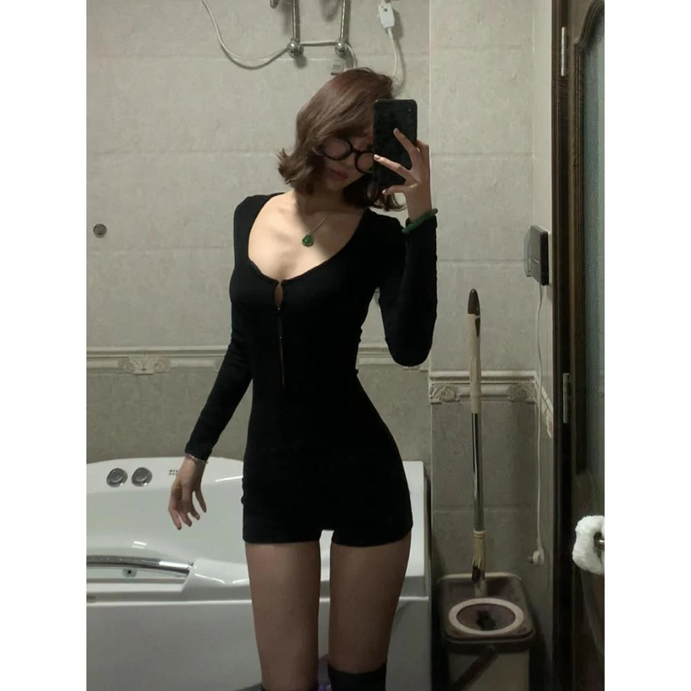 美式黑色紧身长袖连体裤女装2024秋季新款辣妹修身显瘦短款连体衣