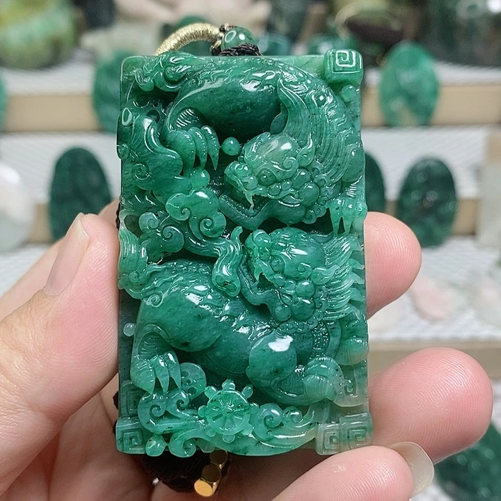 未镶嵌独山玉颈饰
