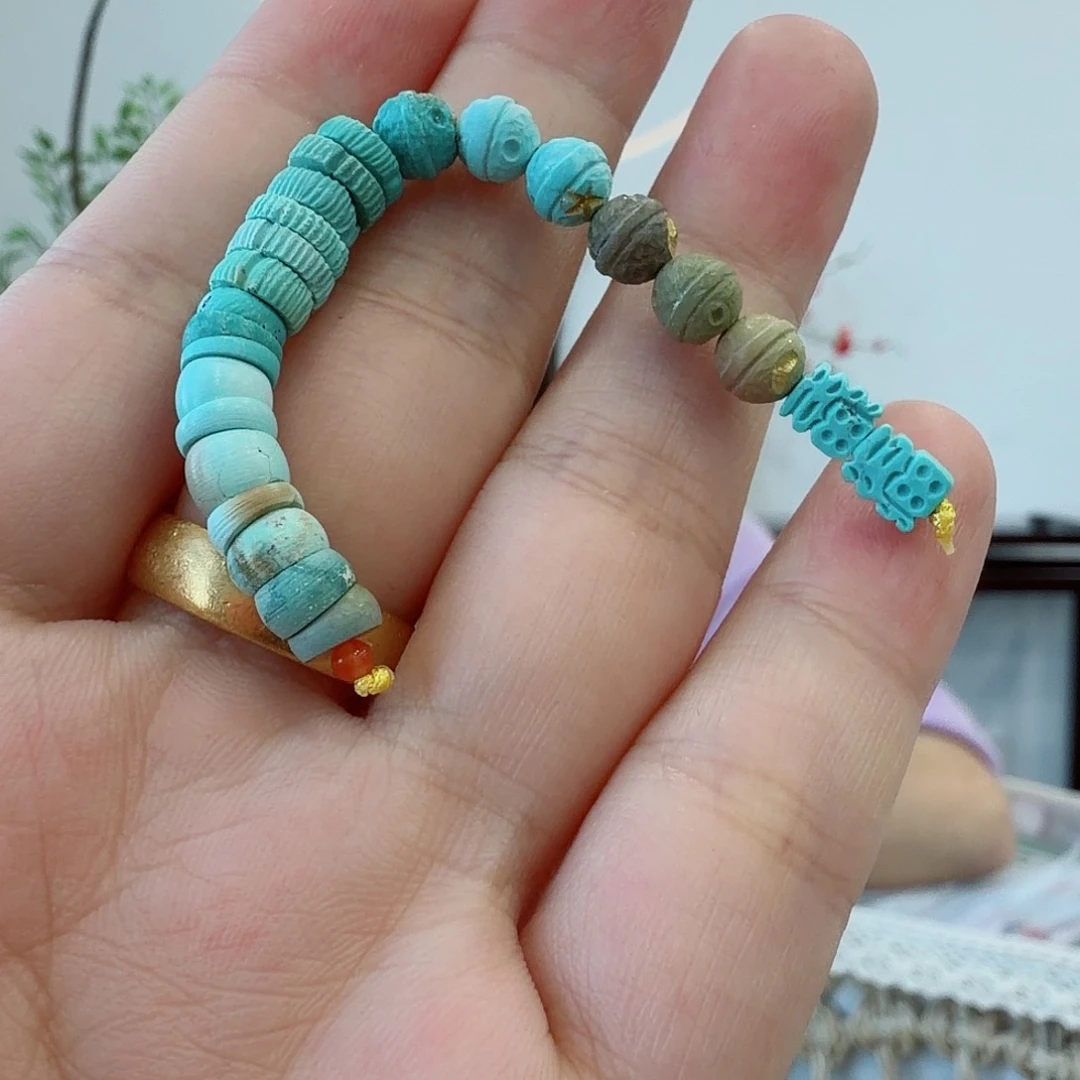 绿松石未镶嵌珠宝奇石