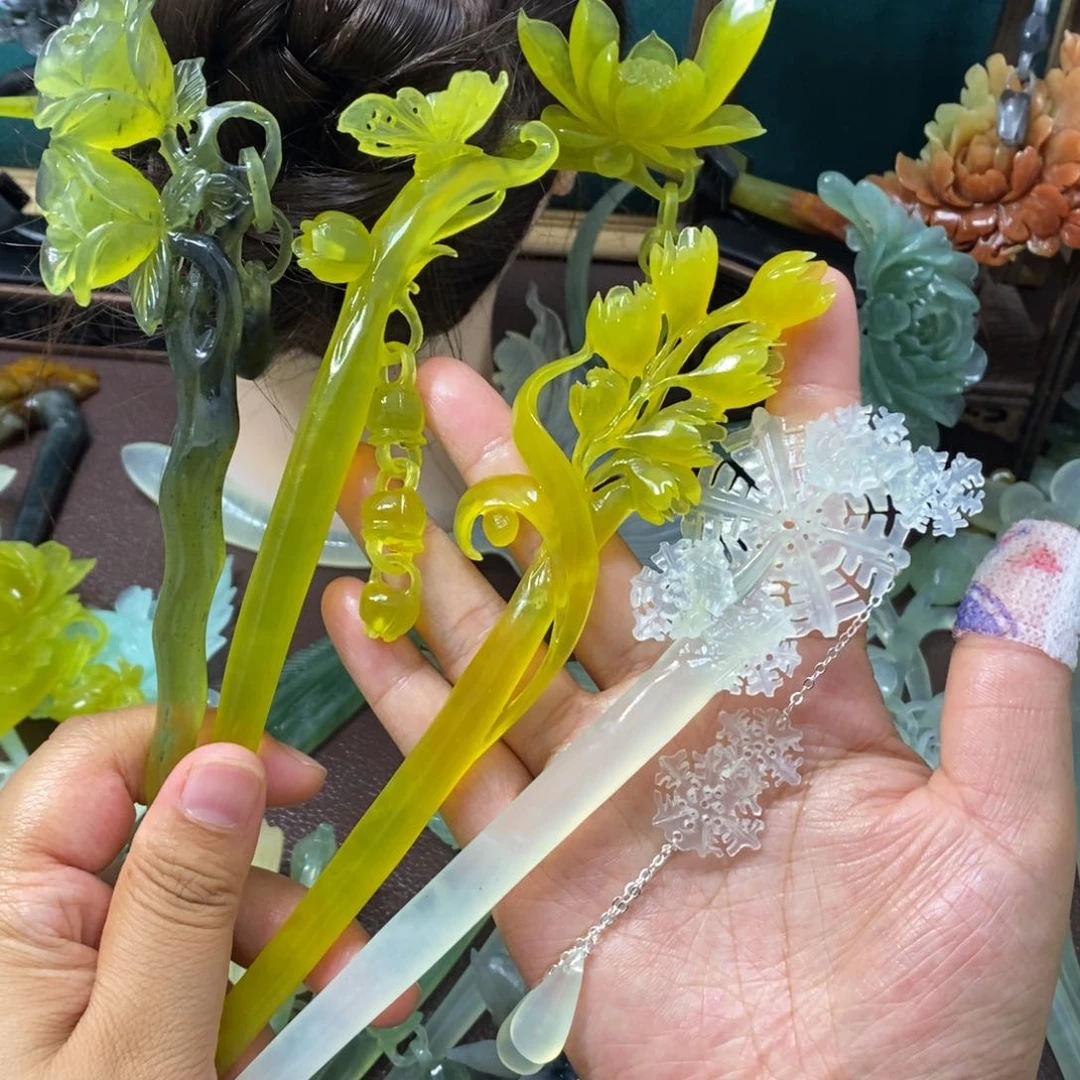 闭***嘴蛇纹石玉未镶嵌发饰