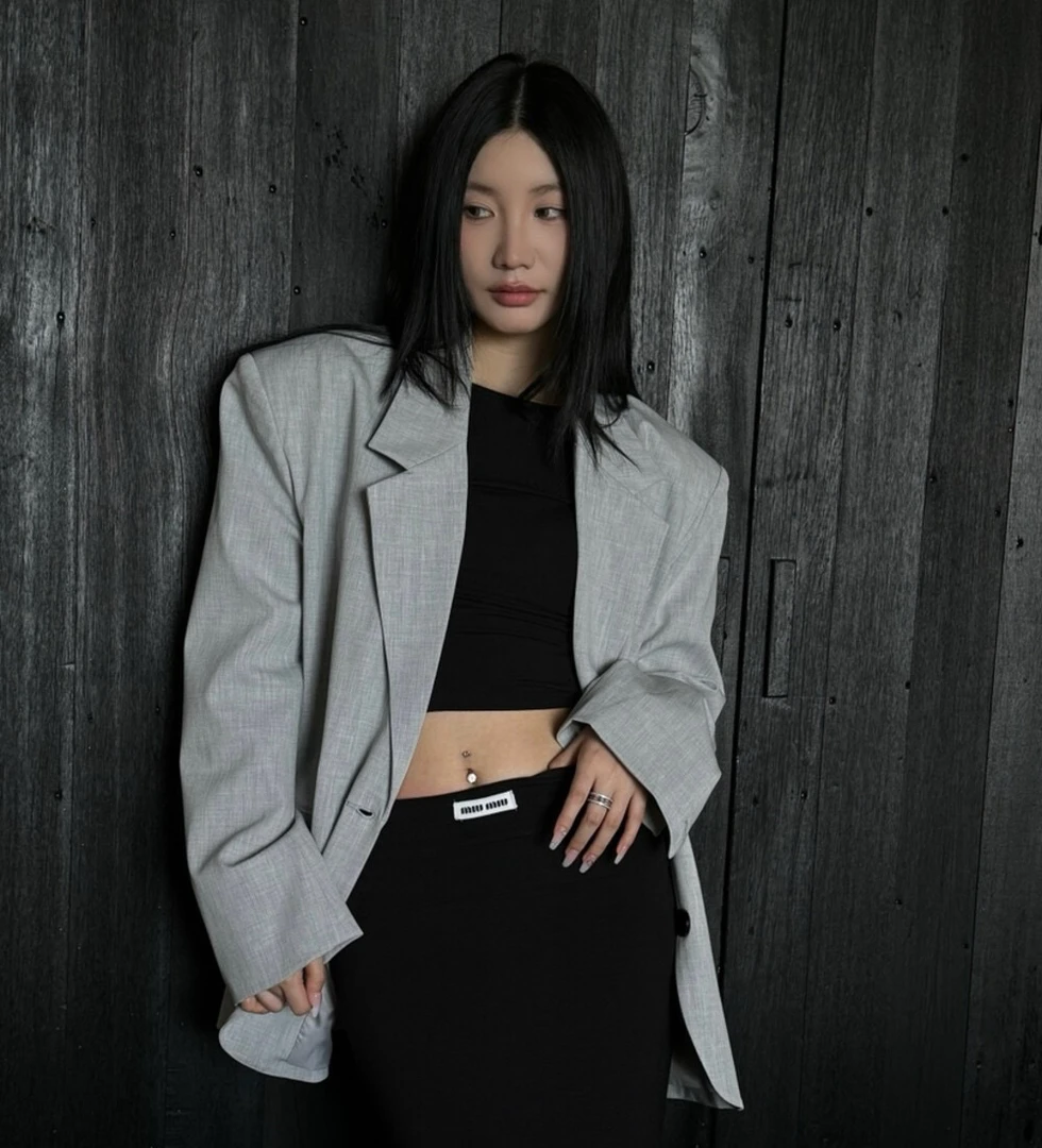 灰色宽松西装外套冷淡风高级感复古春秋通勤上衣大牌西服