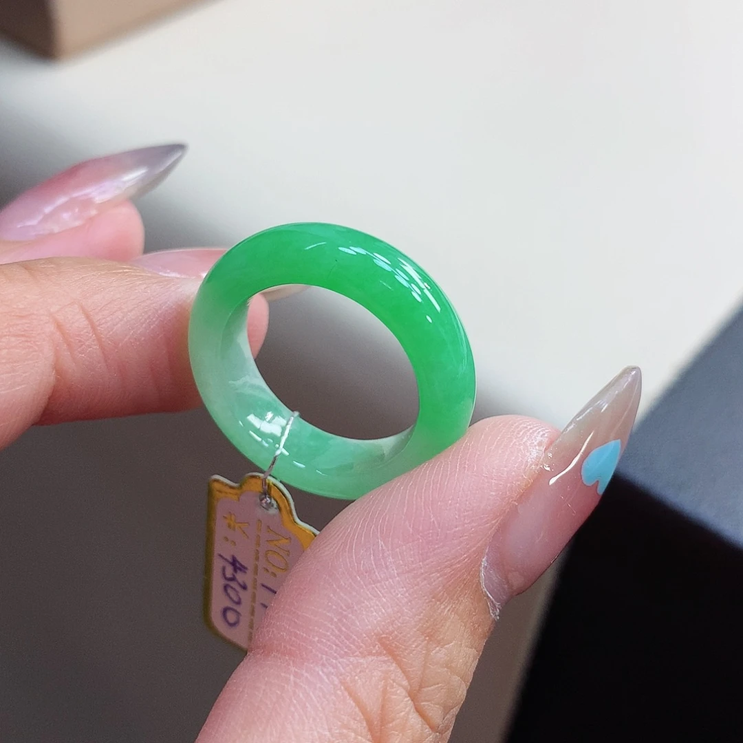 翡翠戒指未镶嵌14号