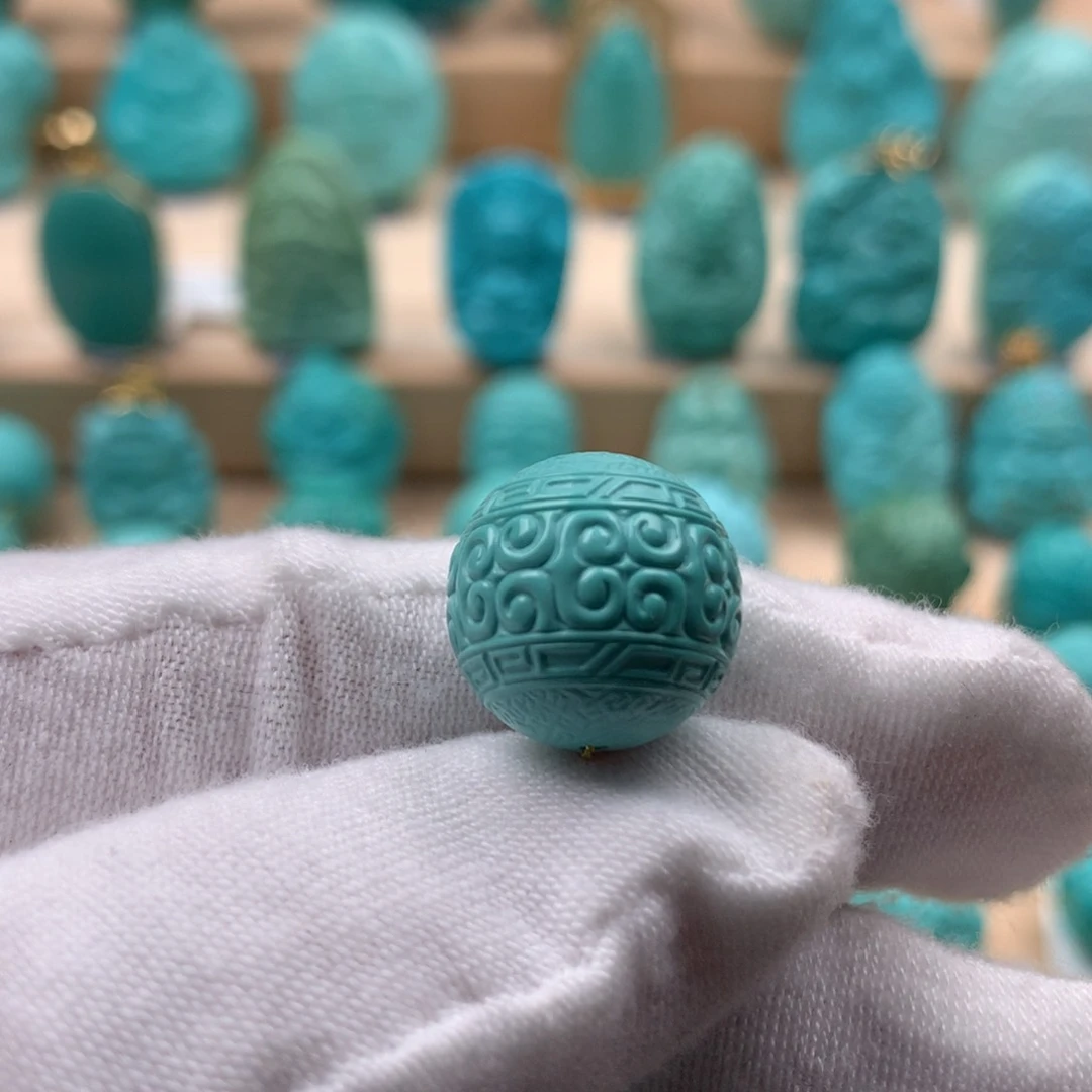 绿松石配饰未镶嵌