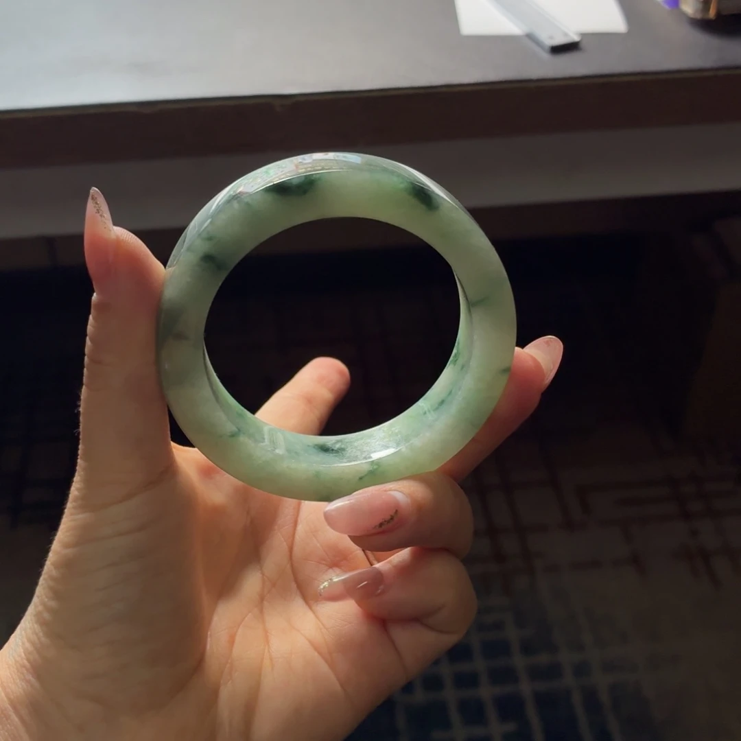 刘***生定制翡翠未镶嵌翡翠