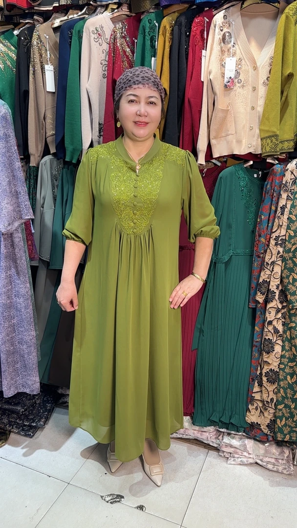 【新疆包邮】高端刺绣连衣裙七分袖气质优雅减龄洋气甜美妈妈女装