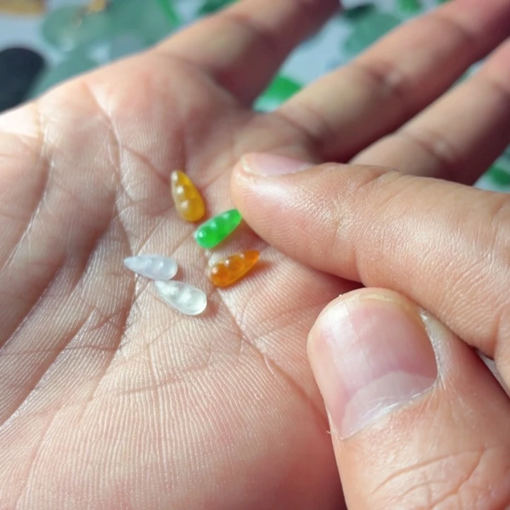 难***涂定制翡翠未镶嵌包工