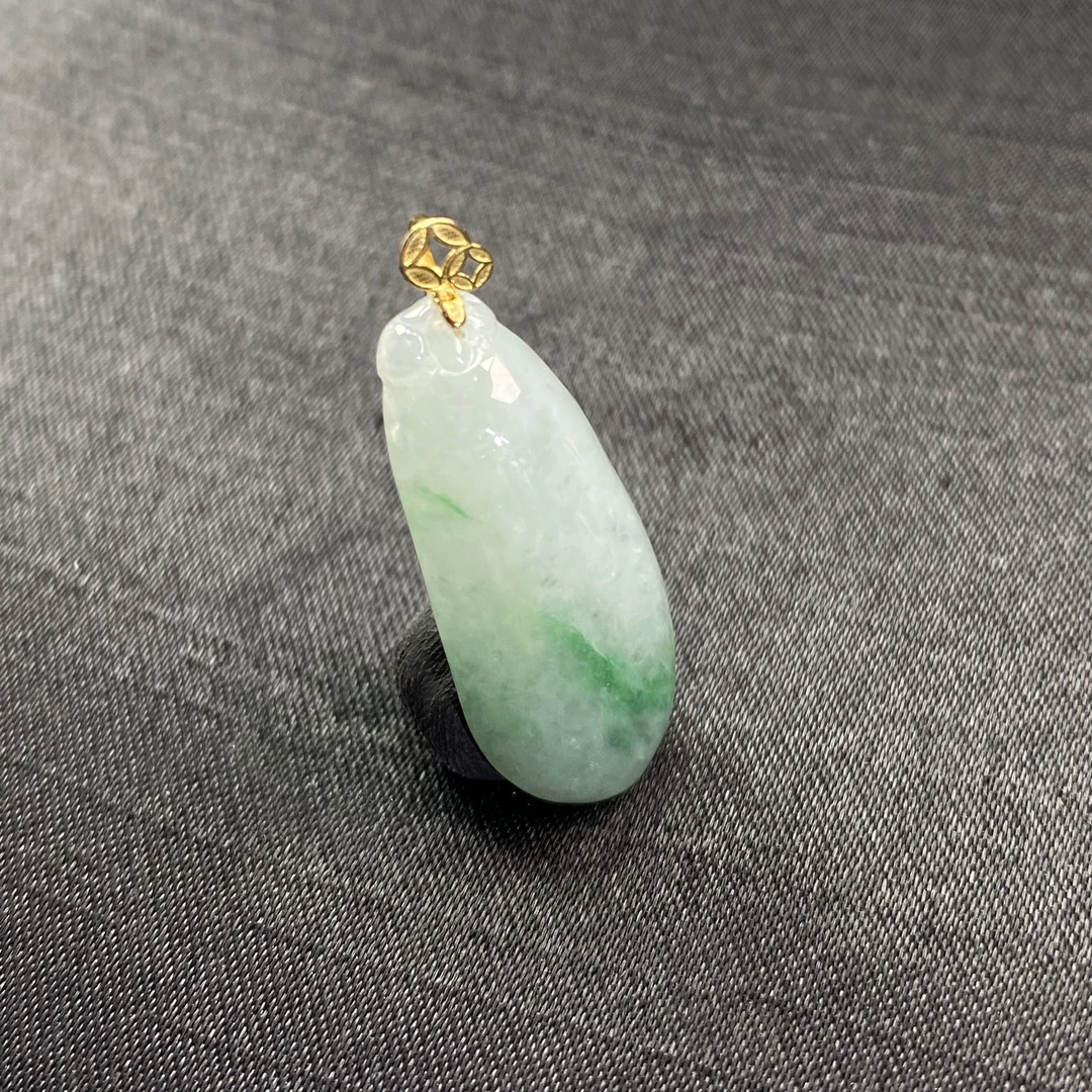 3天然缅甸翡翠A货飘阳绿花福瓜 /900062/上海嘉禾拍卖