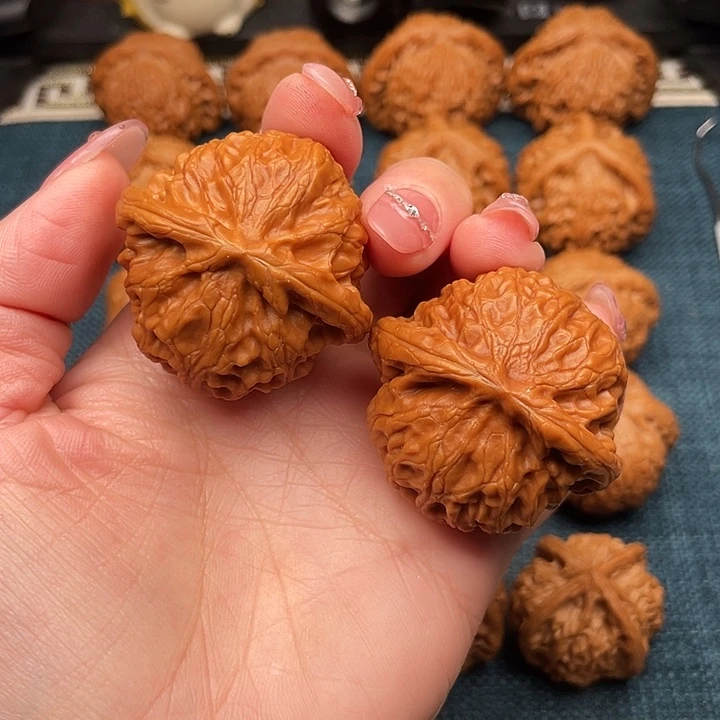 把件文玩核桃全品桃心型宫灯41