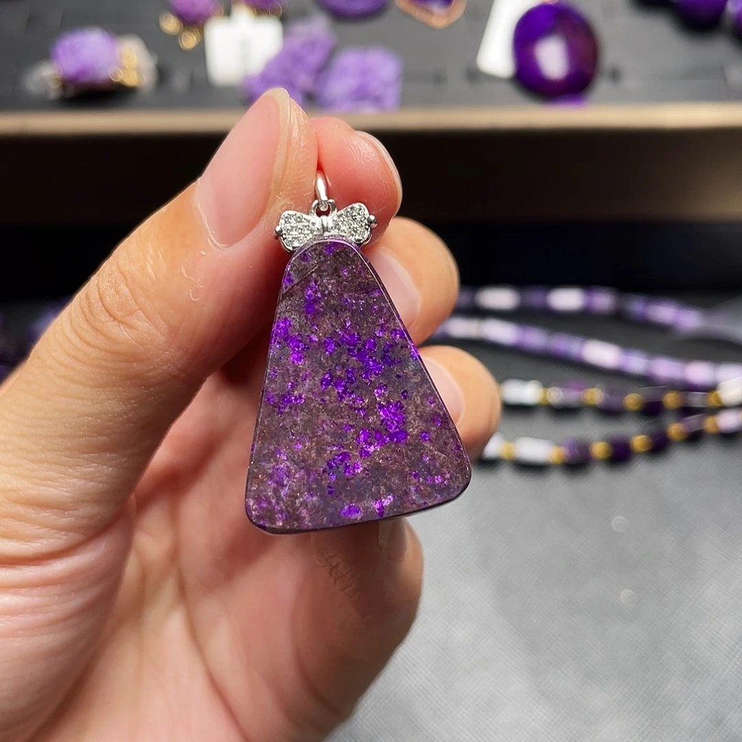 银S925镶嵌苏纪石（舒俱来）吊坠