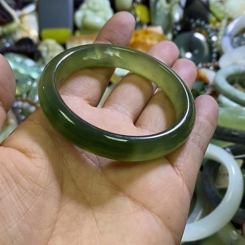 岫玉未镶嵌手镯51口径