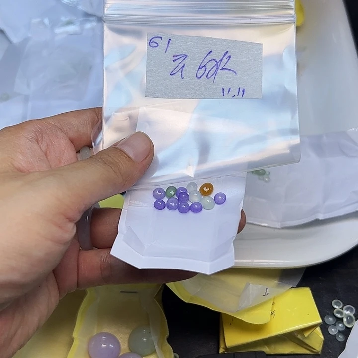 未镶嵌定制翡翠云**天不