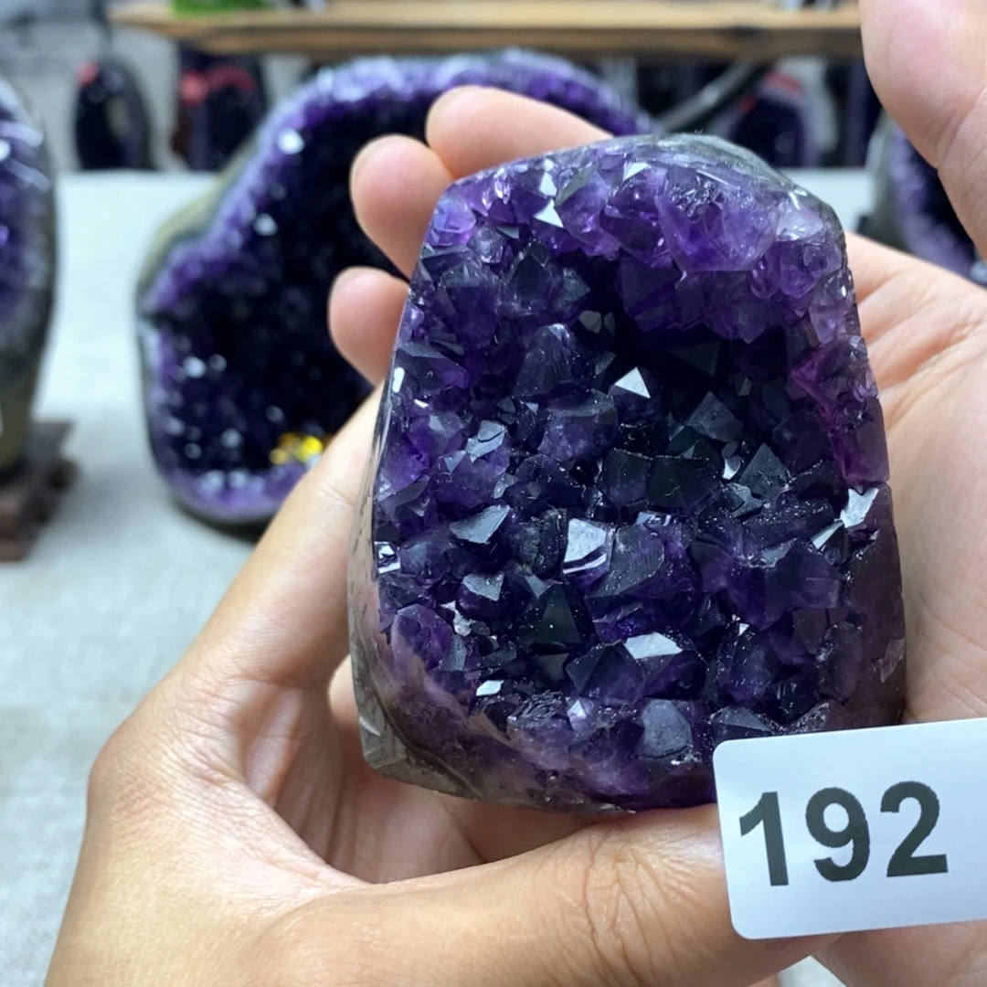 未镶嵌大型摆件（非配饰）水晶