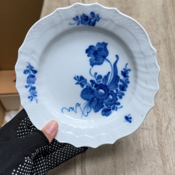 瓷片噗哈哈哈哈哈哈哈哈哈