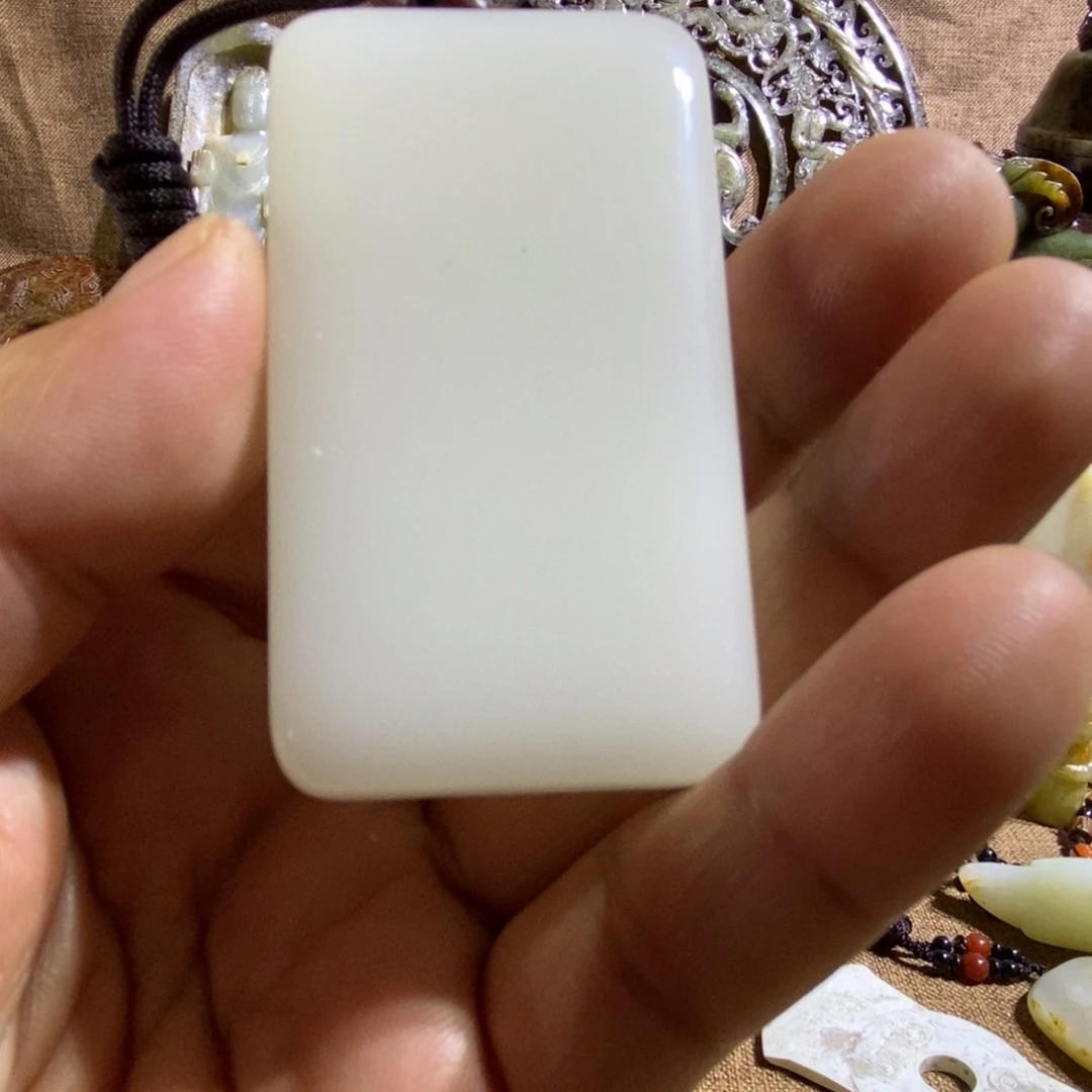 和田玉（糖玉）未镶嵌挂件