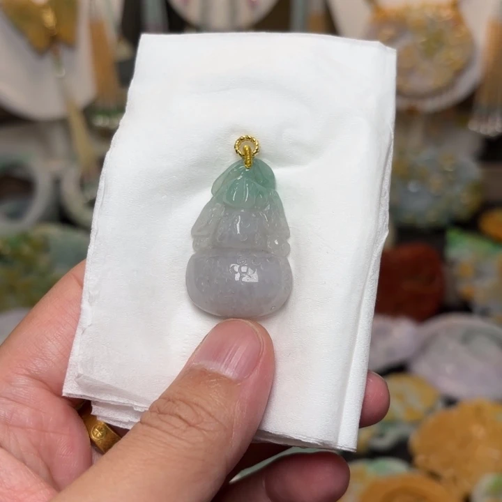 雨***想翡翠未镶嵌颈饰吊坠