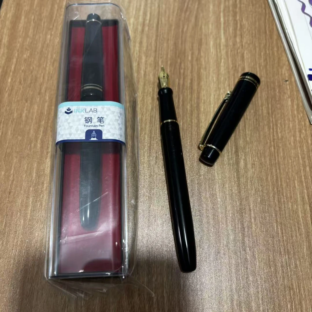 贝发  -  透明盒装钢笔