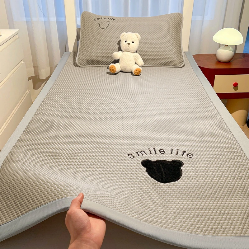 夏季冰丝凉席2025新款家用冰豆豆空调席子可机洗学生宿舍单人藤席