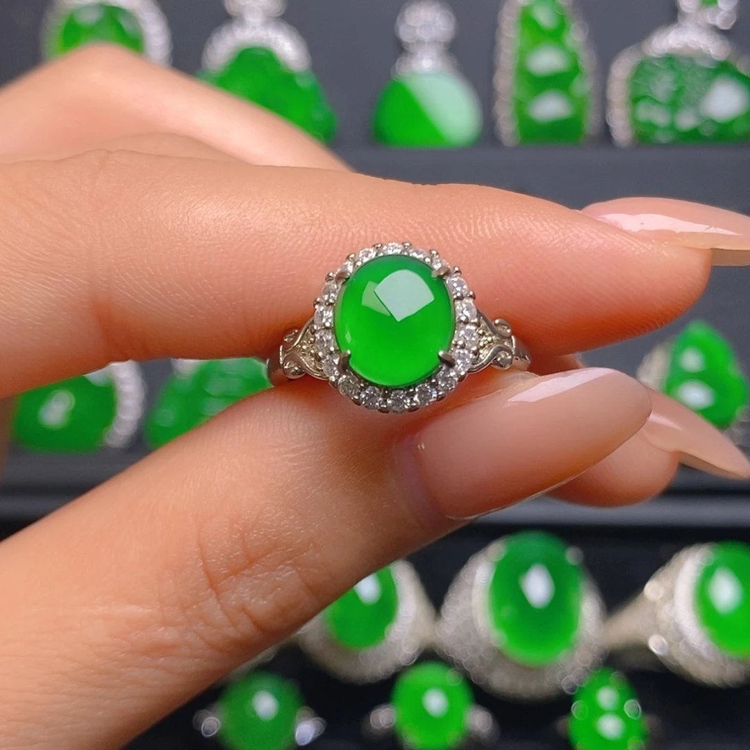 未镶嵌戒指翡翠戒指