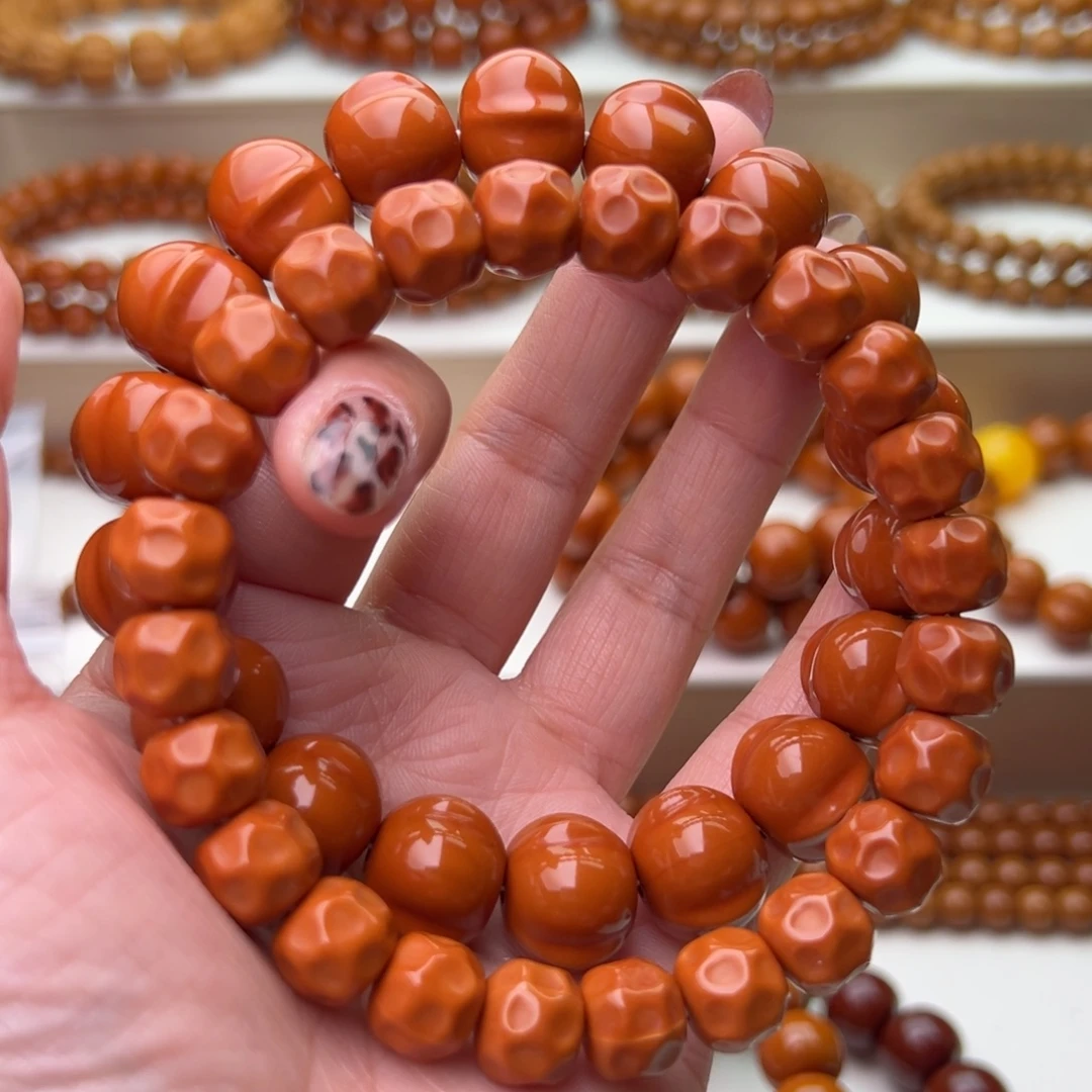 J***.手串猴头核桃聚宝盆鲨鱼龙炎料奶酪