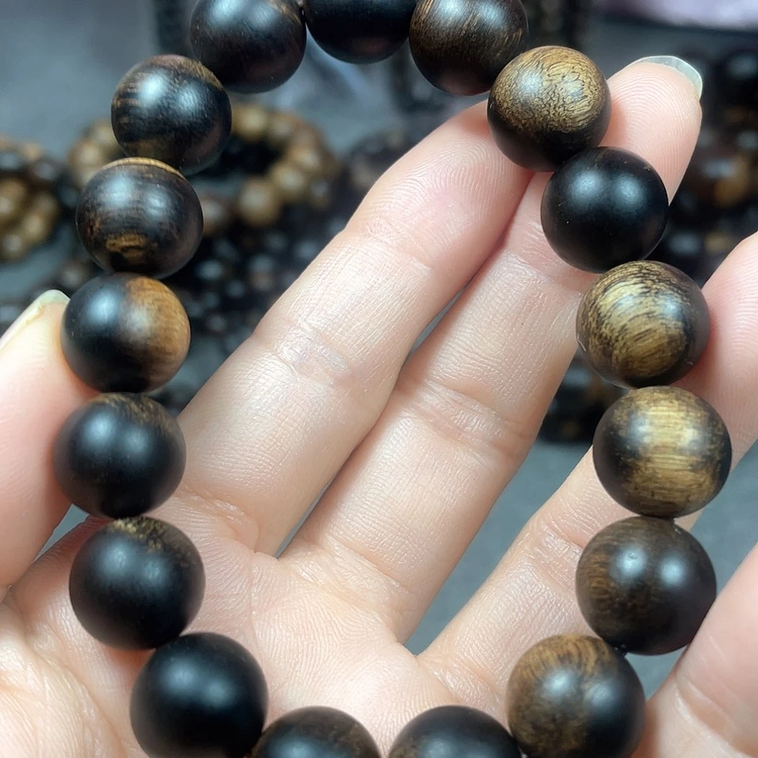 沉香碎屑沉香白棋瘤疤1.2