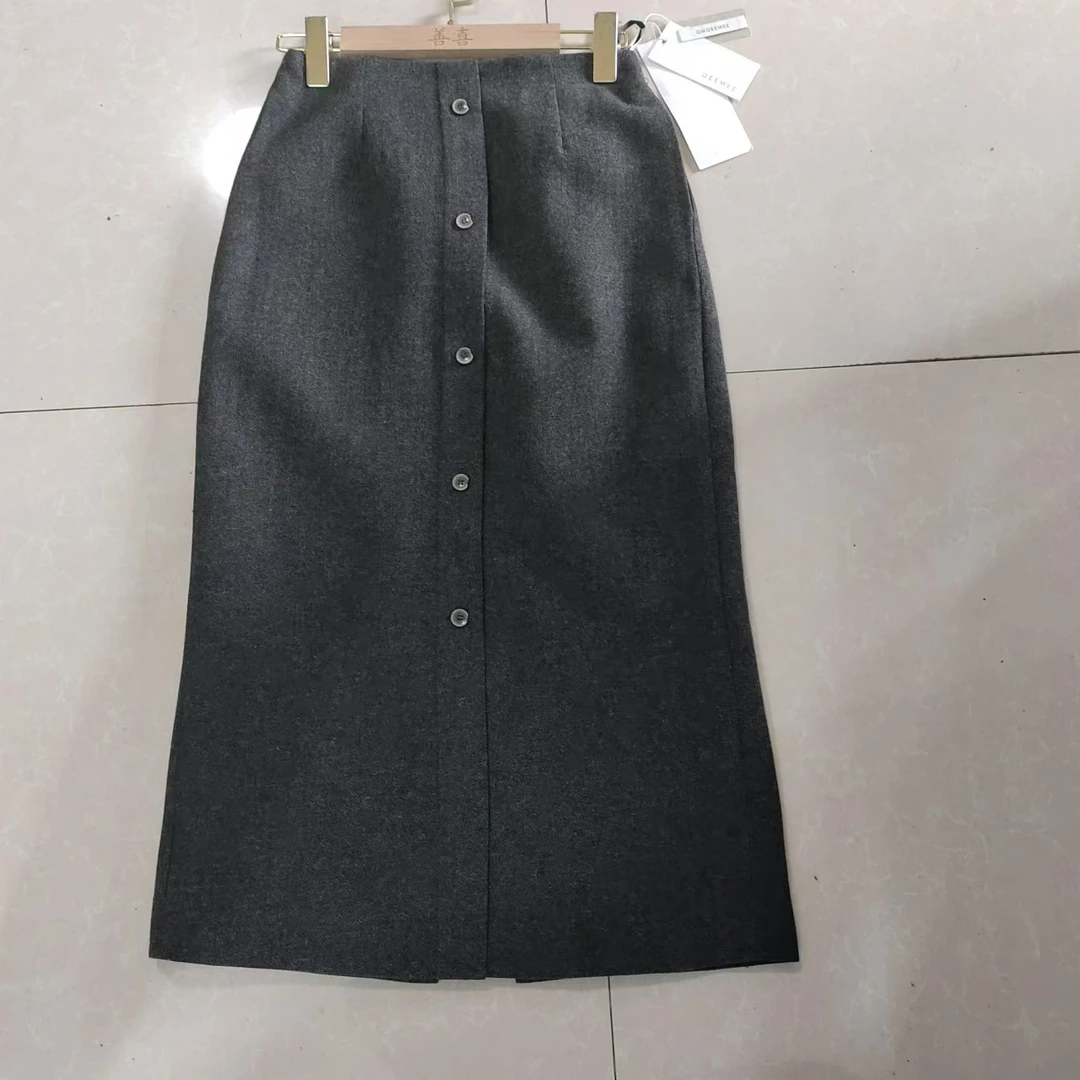 QM-118深咖色后开叉半身裙