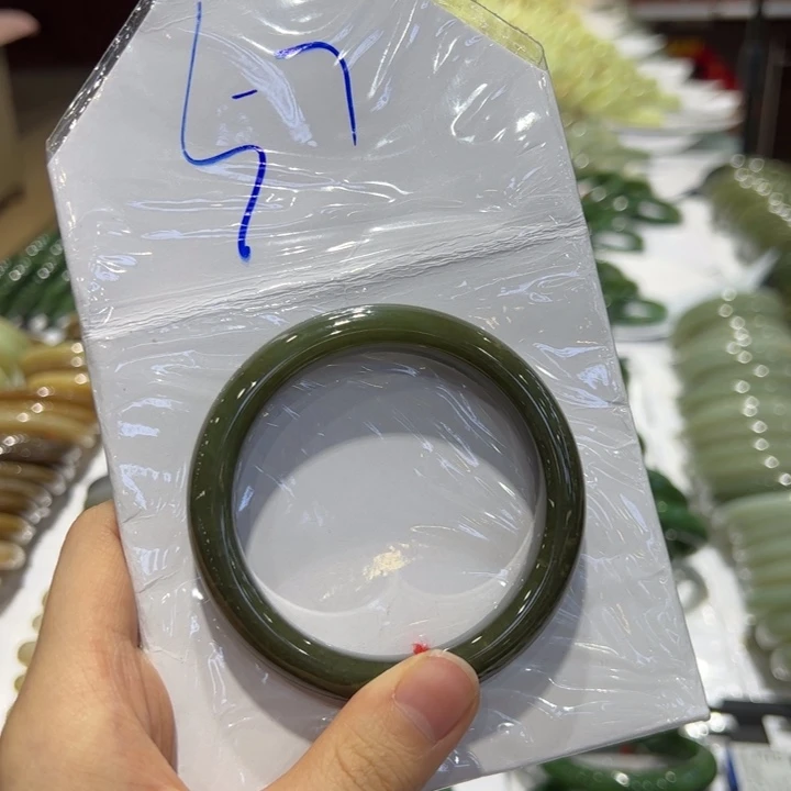 和田玉（糖玉）手镯未镶嵌