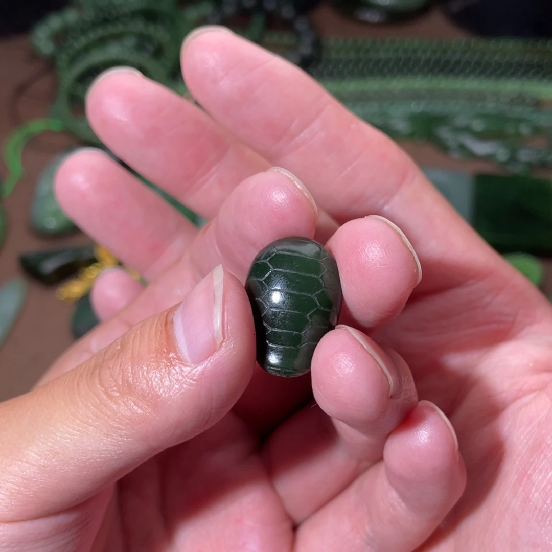 和田玉（碧玉）未镶嵌颈饰