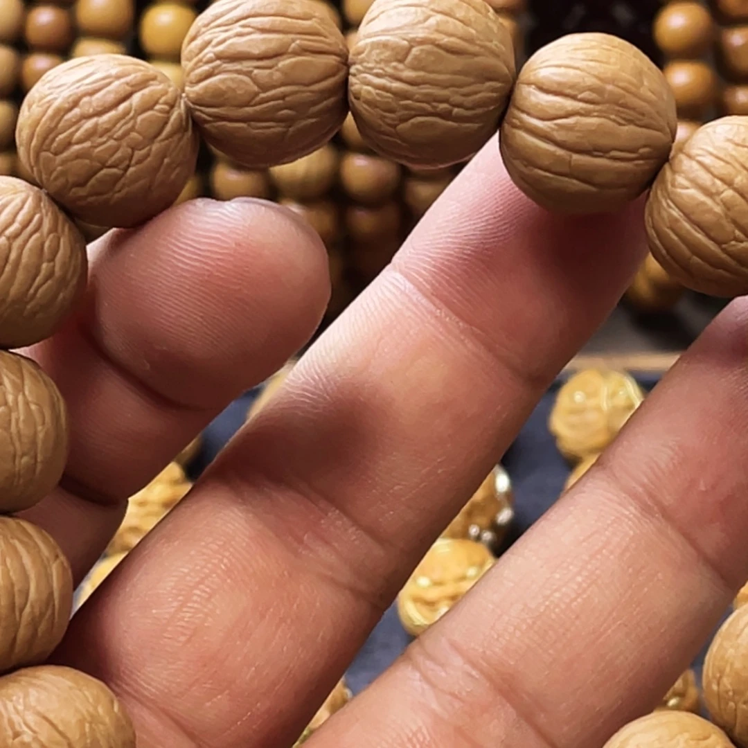 吊坠猴头核桃聚宝盆