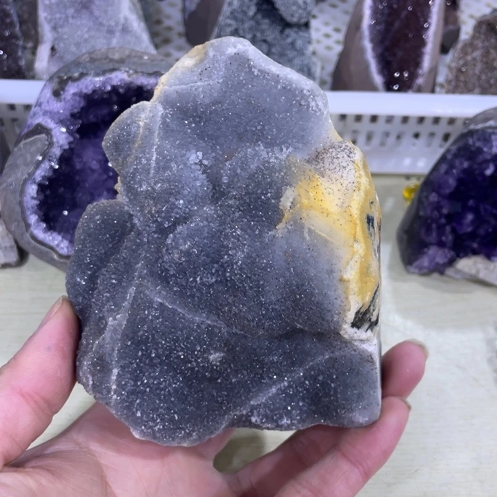 紫晶水晶摆件未镶嵌
