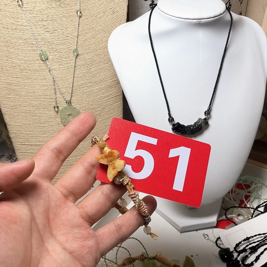 蛇纹石玉合金颈饰