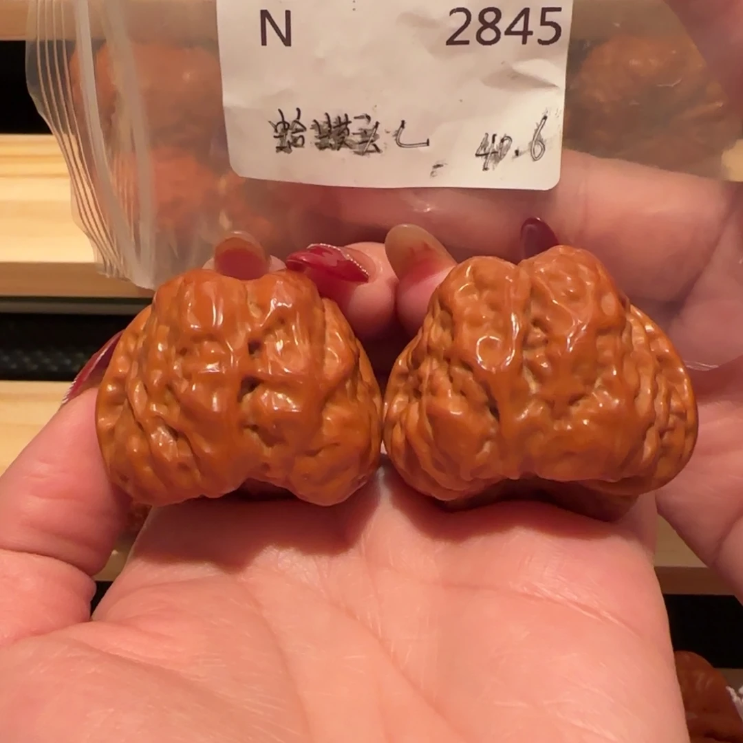 王***蛋文玩核桃吊坠蛤蟆头40精品2845