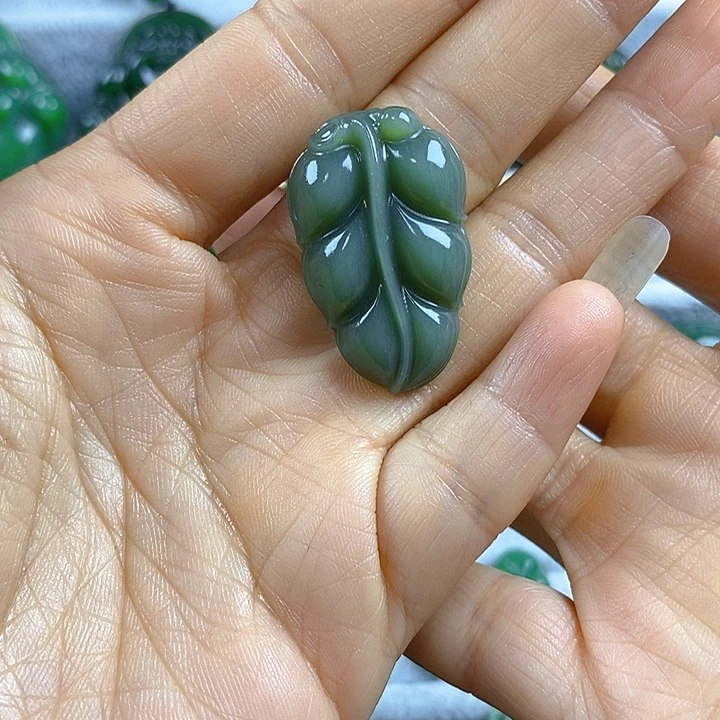 吊坠(不含链)未镶嵌和田玉（碧玉）