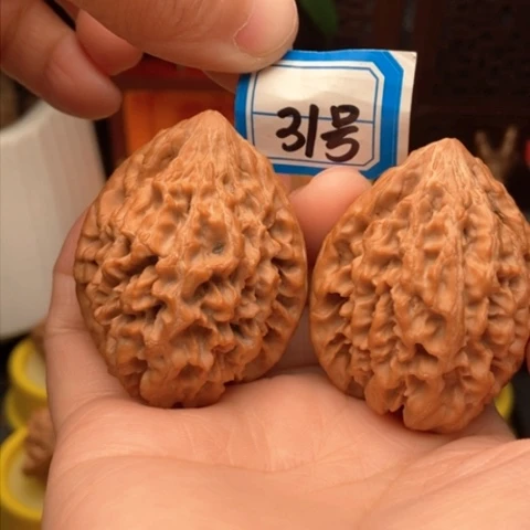 文玩核桃吊坠大鼠40