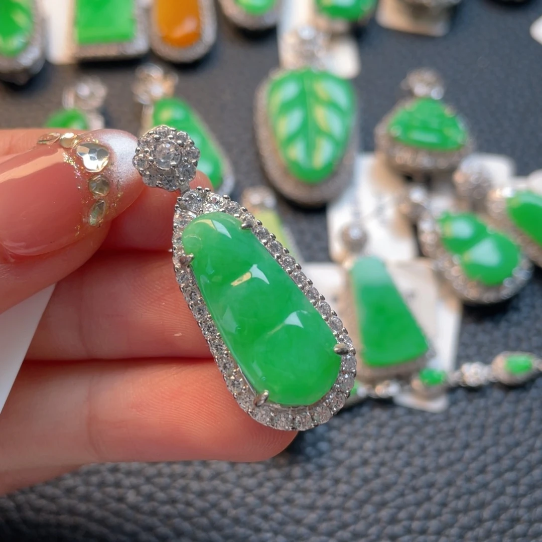 翡翠银S925镶嵌颈饰