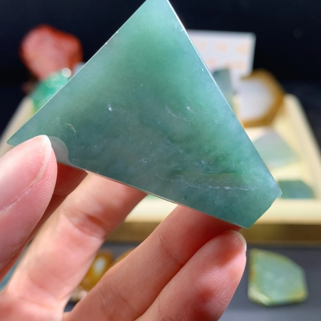 定制翡翠未镶嵌包工包料