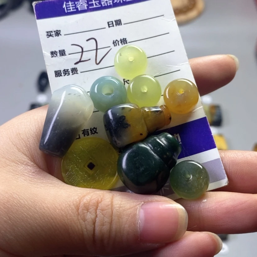 【闪购商品】未镶嵌岫玉吊坠(不含链)谭**?