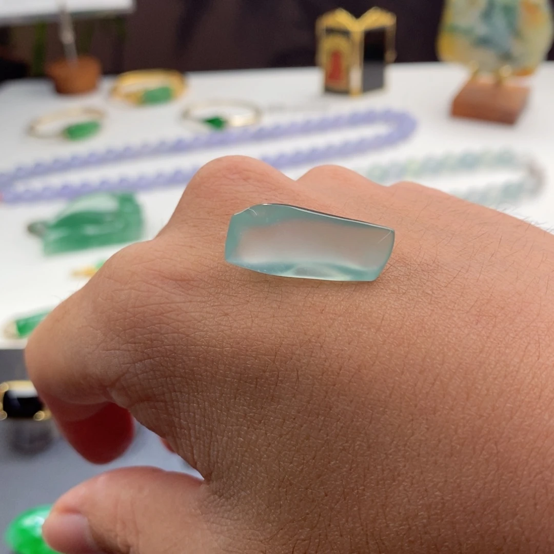 定制翡翠未镶嵌包工