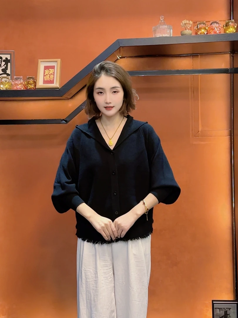 37 黑色秋冬简约百搭氛围感气质大码女装时尚显瘦开衫外套