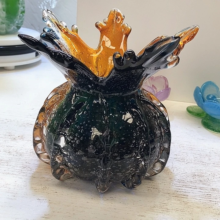 花瓶高17厘米口径6厘米