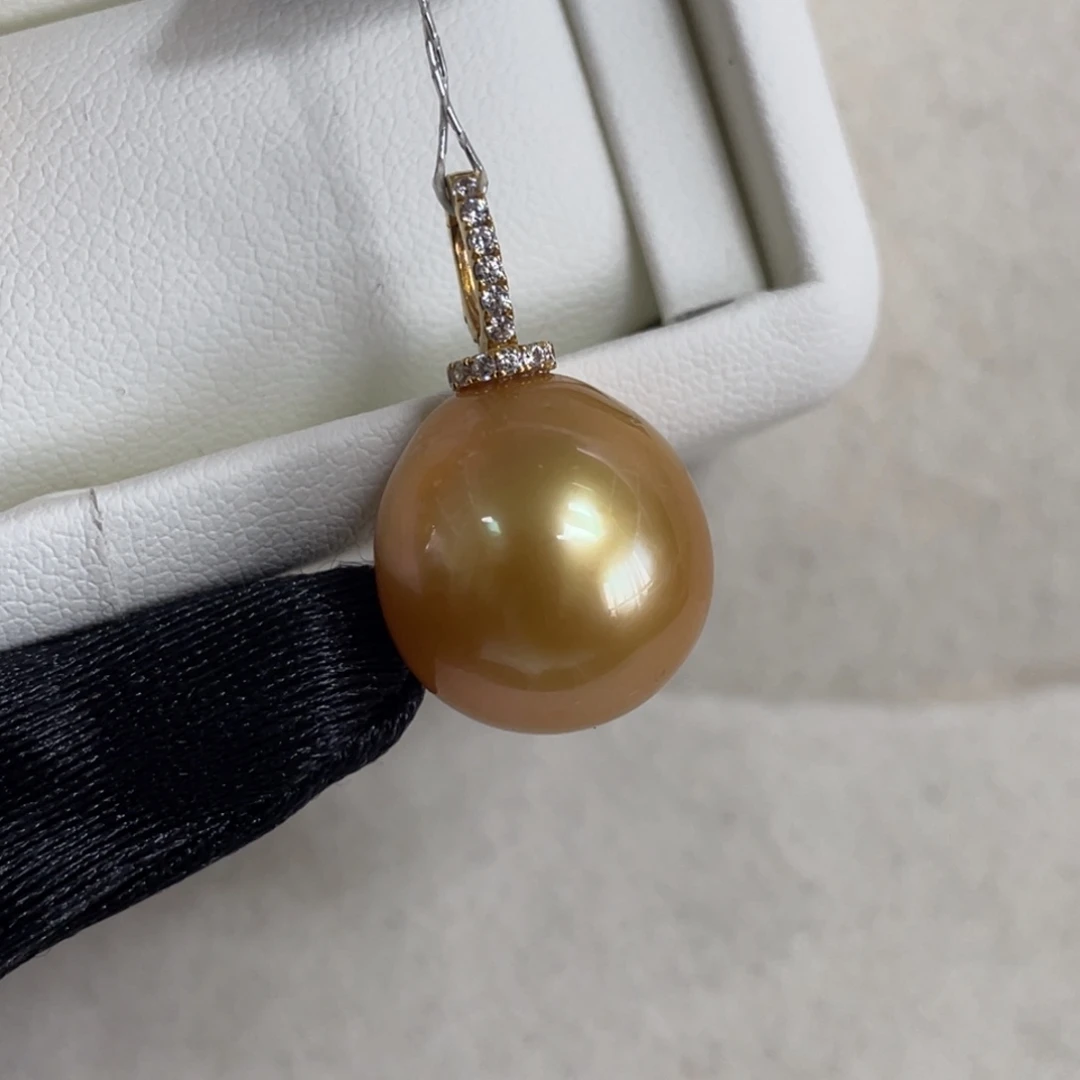 吊坠(不含链)海水珍珠18K金镶嵌14.7mm