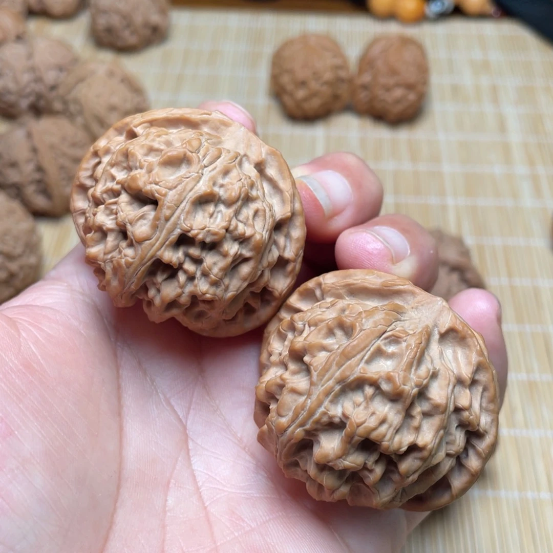 【闪购商品】文玩核桃吊坠苹果………