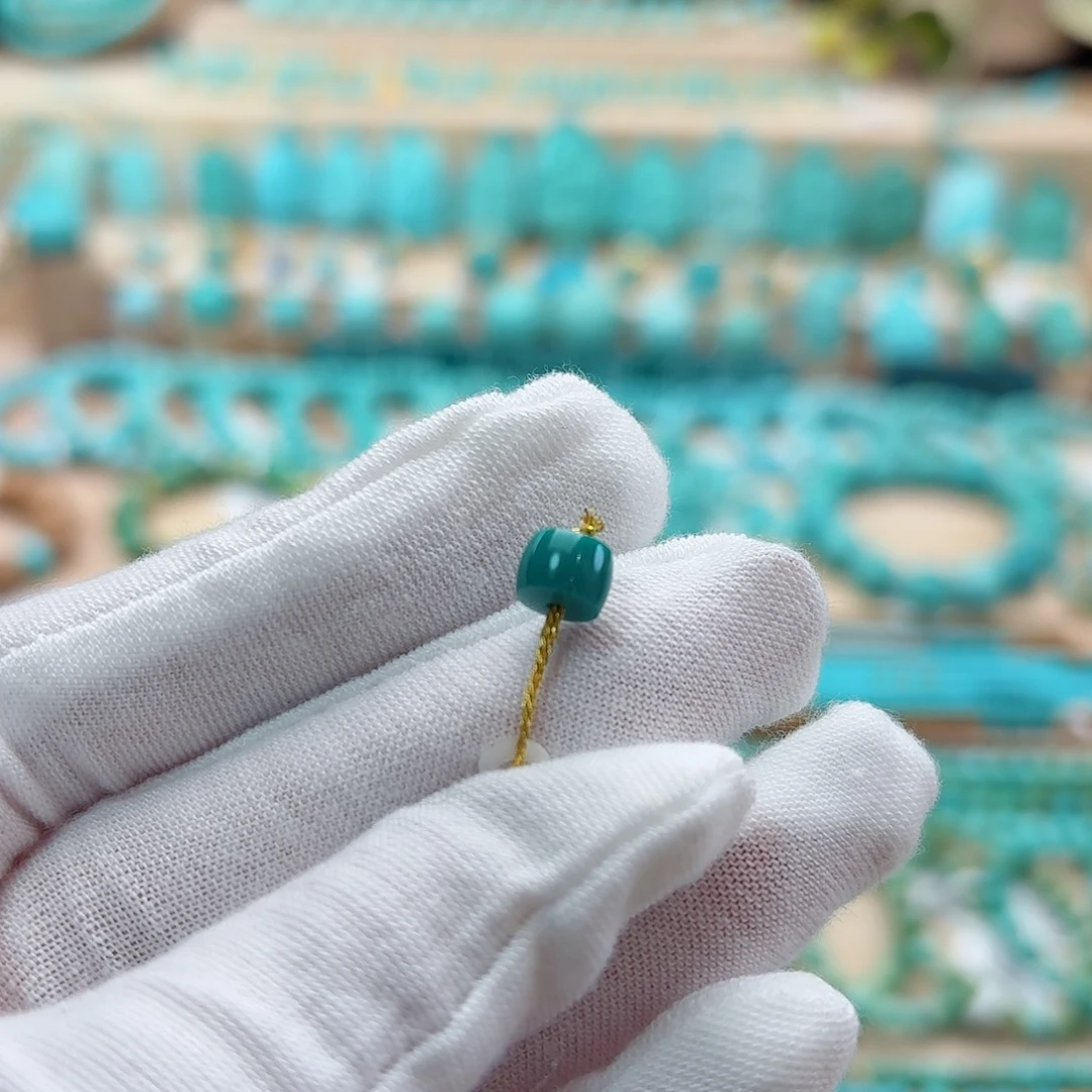 绿松石未镶嵌珠宝奇石泡油