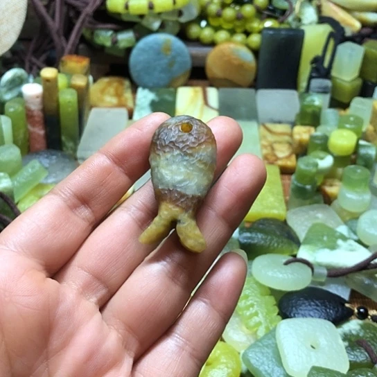 未镶嵌岫玉吊坠岫