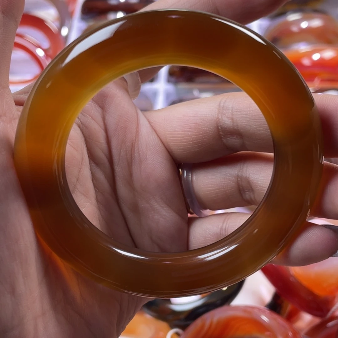 玛瑙/玉髓手镯未镶嵌