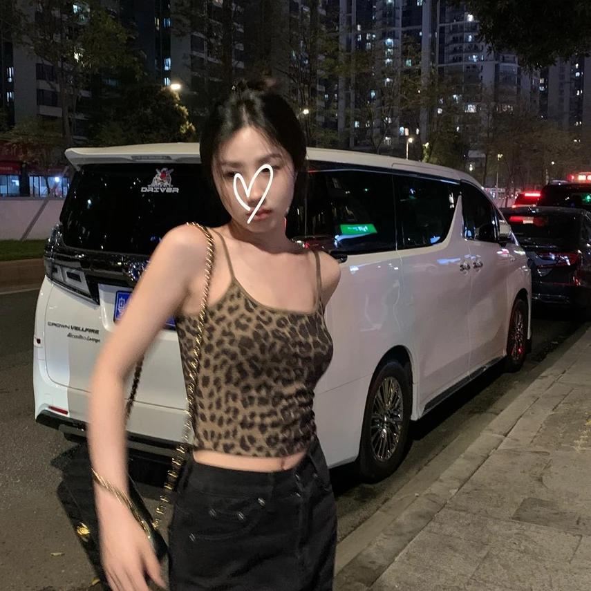 内搭打底量豹纹甜辣妹性感显瘦夏季纯欲修身设计感短款睡衣外穿