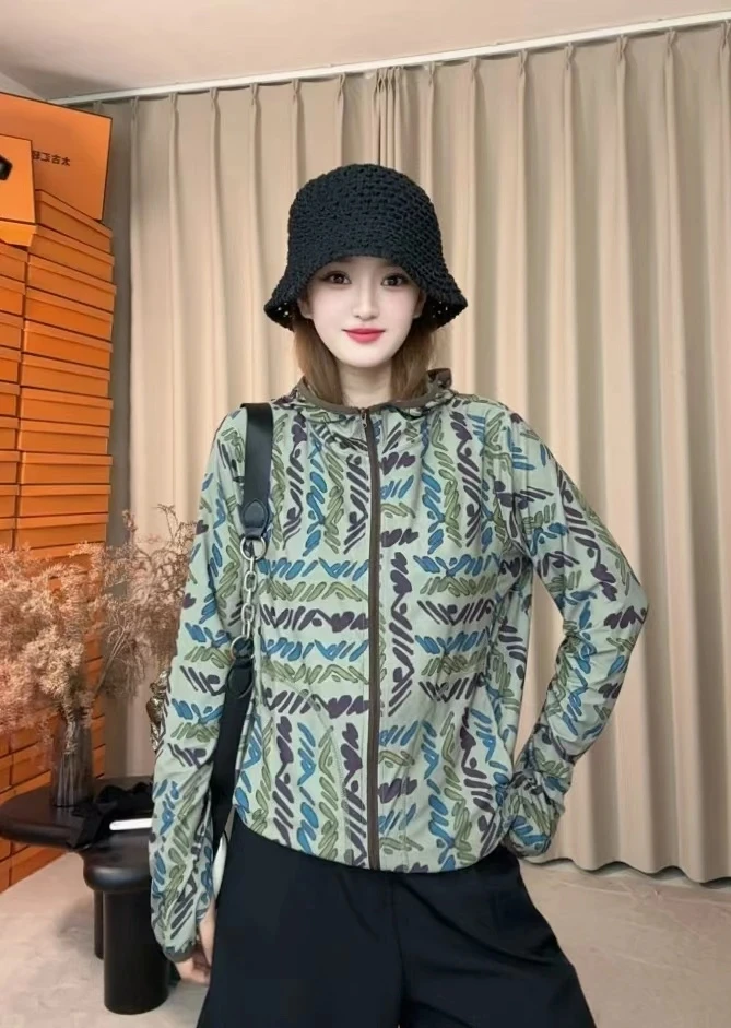 2025年时尚韩系休闲简约夏季拉链百搭肌理印花小迷彩短外套开衫女