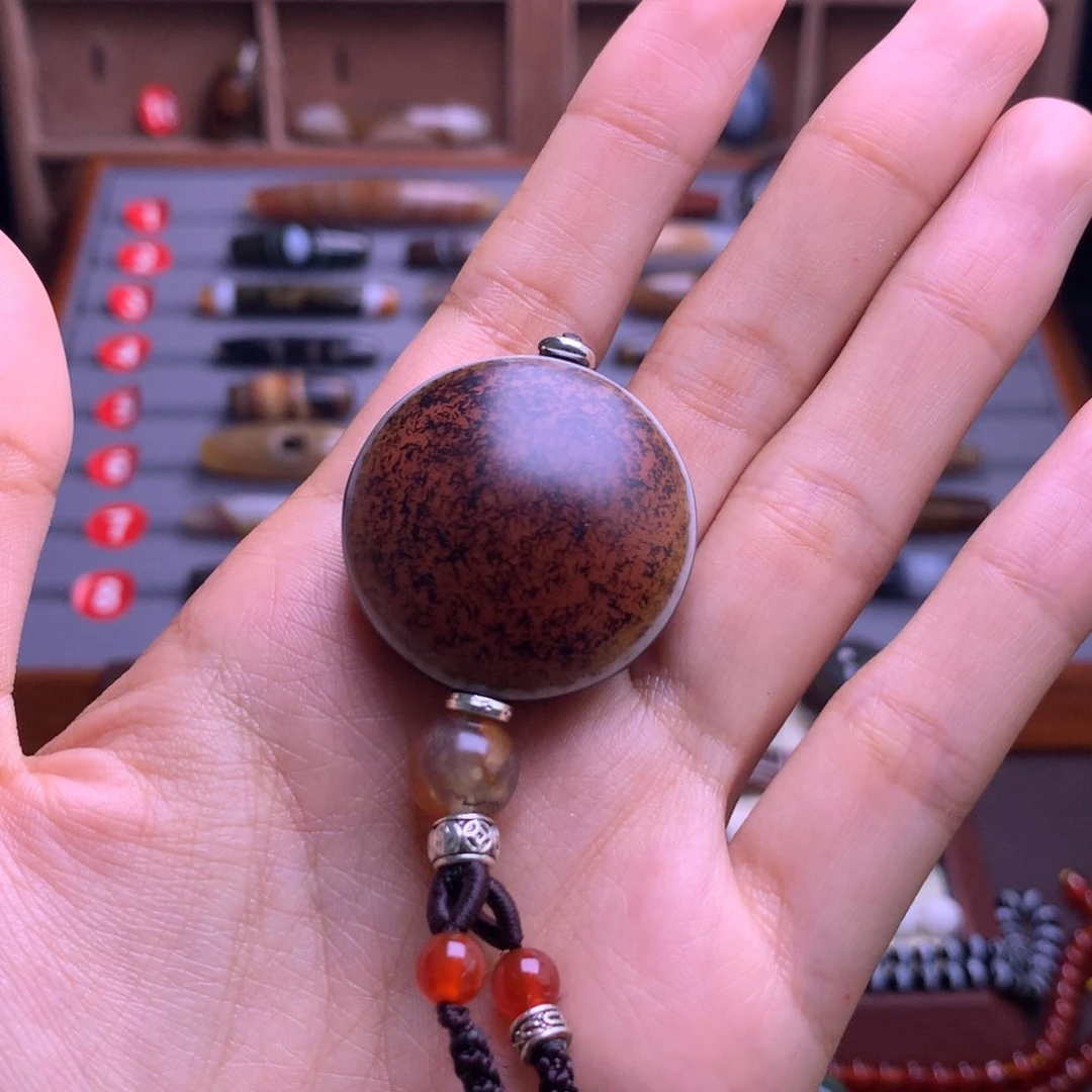 玛瑙/玉髓颈饰未镶嵌鸿*飛