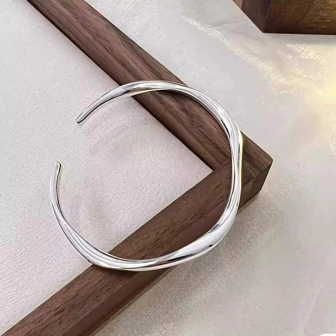 足银手镯 莫比乌斯开口手镯足银999简约百搭高级感情人节送女朋友